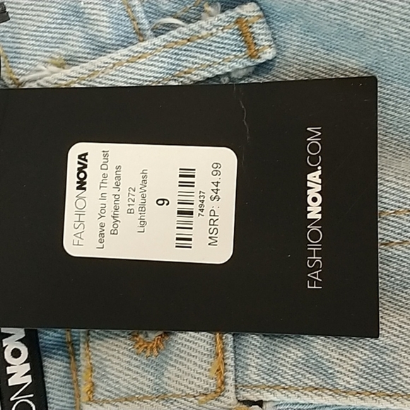 Fashion Nova "Leave You In The Dust Boyfriend Jeans" Light BlueWash Distressed 9 - Picture 3 of 8